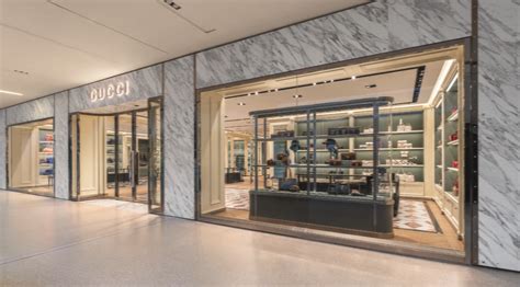 gucci - west edmonton mall reviews